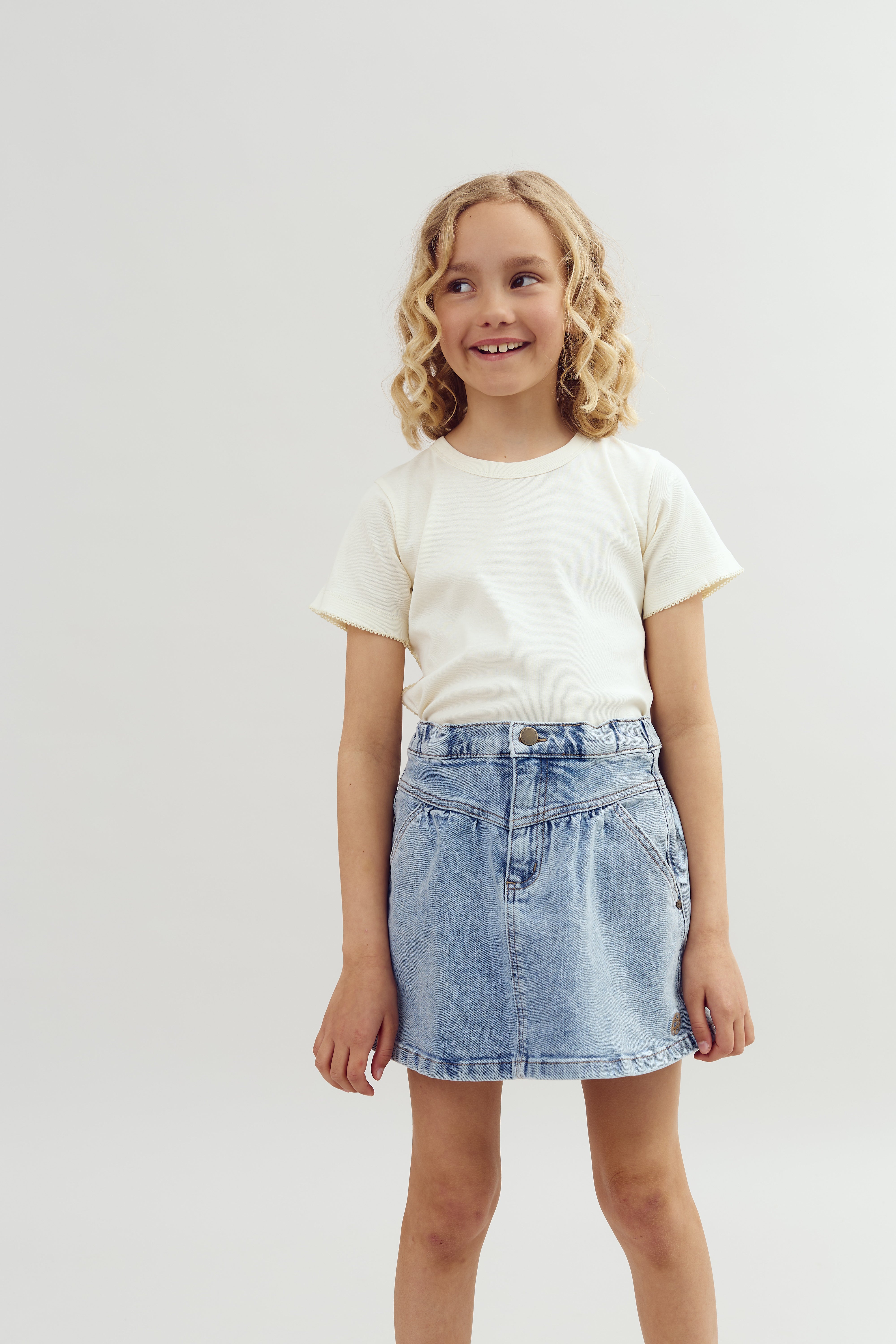 Fitted T-Shirt w. Picot stitch - Tween - Off White | 100382 Tina