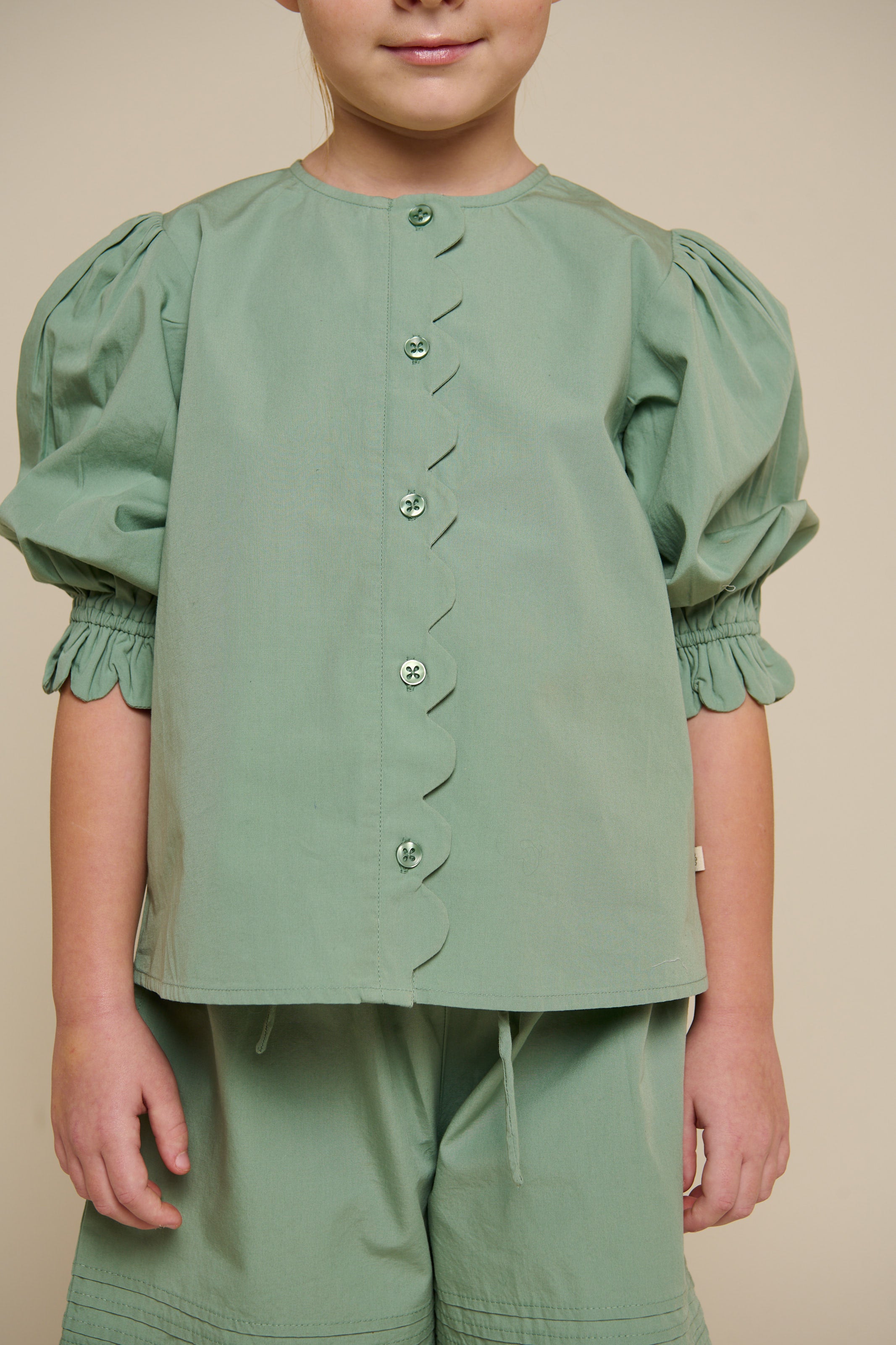 Poplin Blouse with Scallop Edge - Tween - Dusty Green | 101078 Joy
