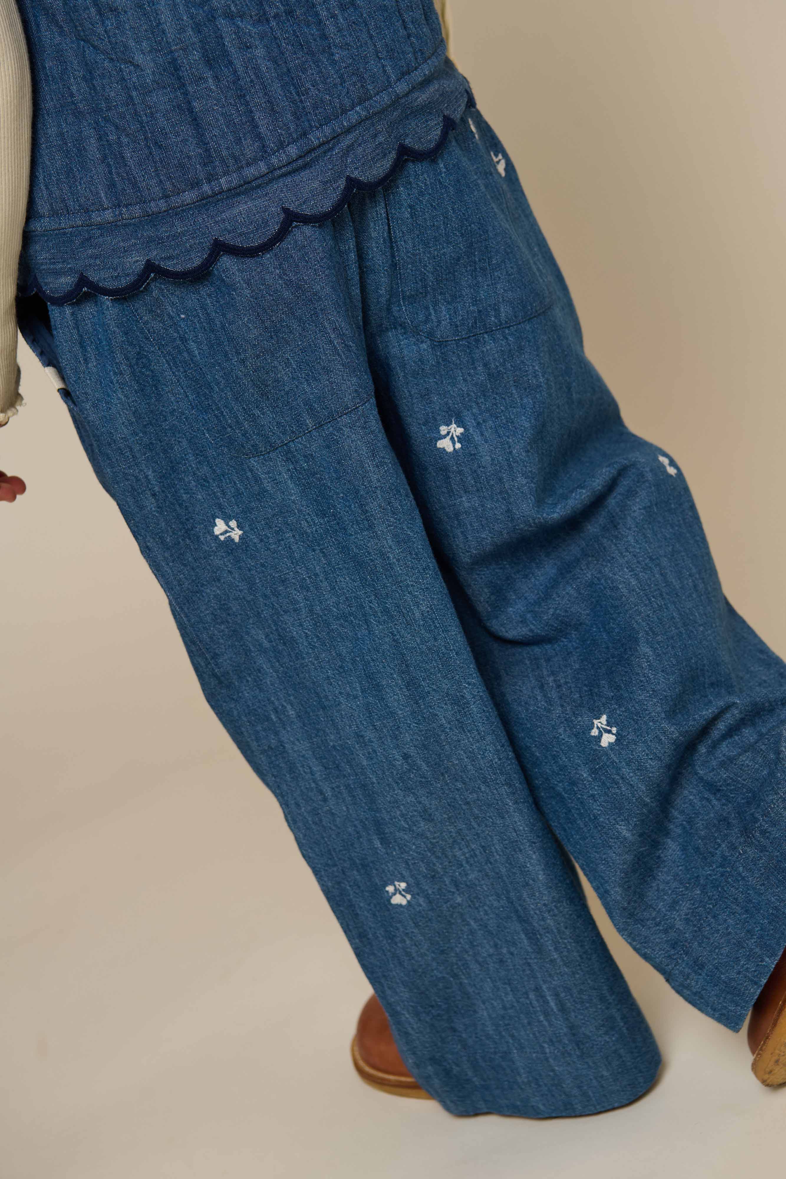 Embroidered Light Denim Trousers - Kids - Blue Denim | 101050 Isabella