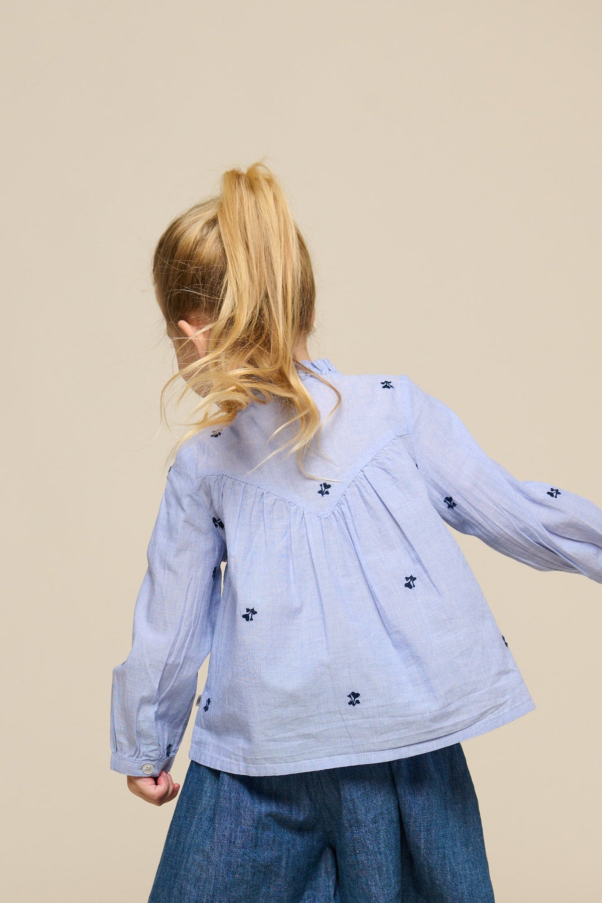 Embroidered Chambrey Shirt - Kids - Light Blue | 101058 Rose