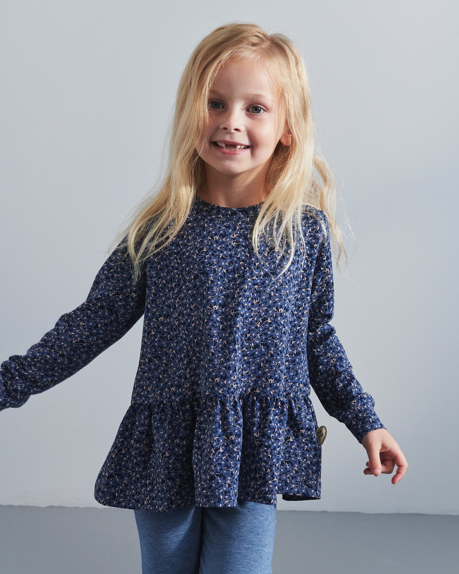 Jersey Peplum Blouse w. Ditsy Print - Kids - Blue