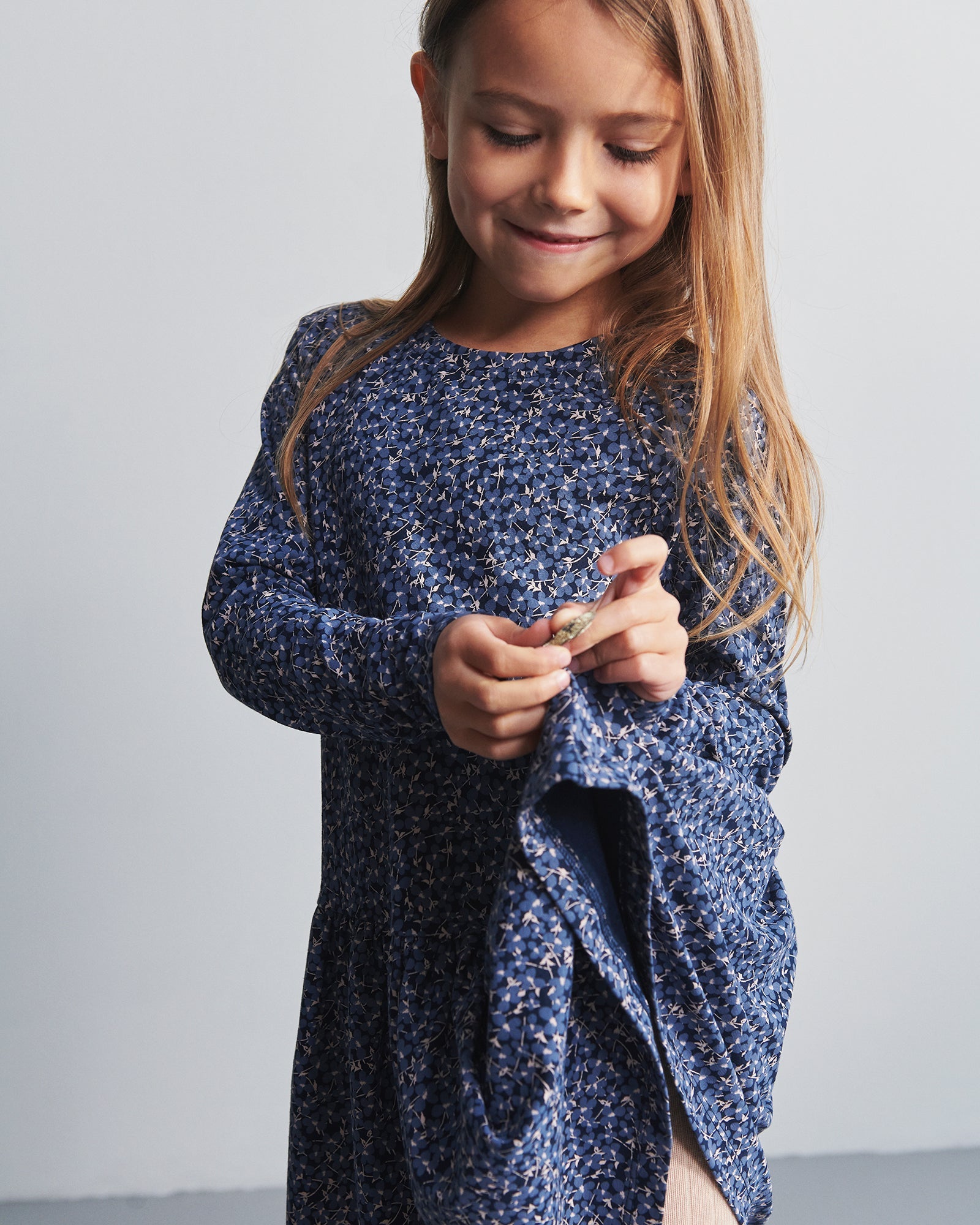 Jersey Dress w. Ditsy Print - Kids - Blue