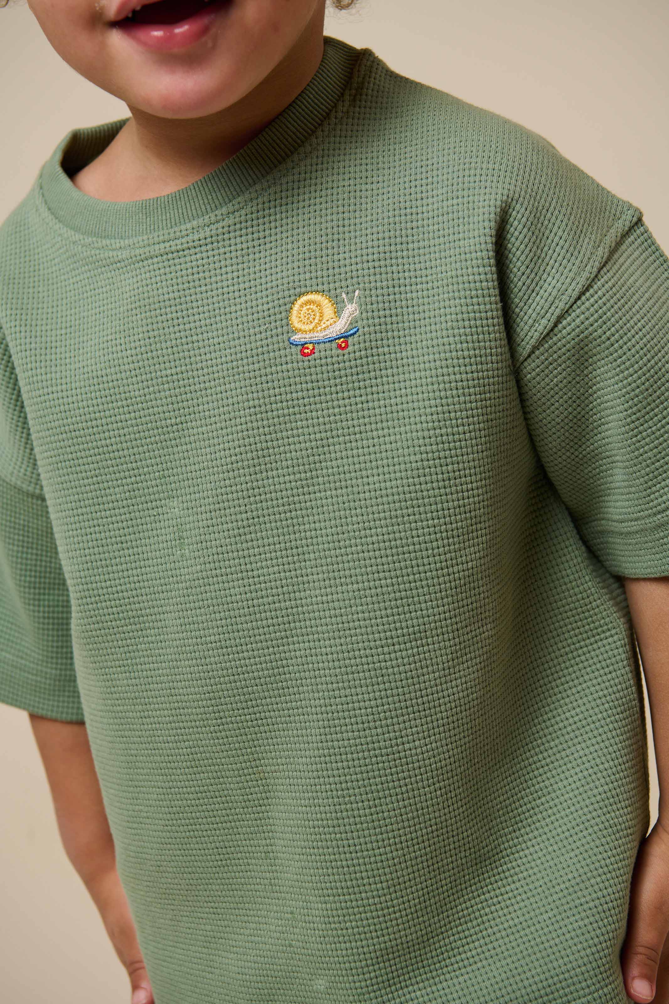 Waffle T-shirt - Kids - Dusty Green | 101155 Evan