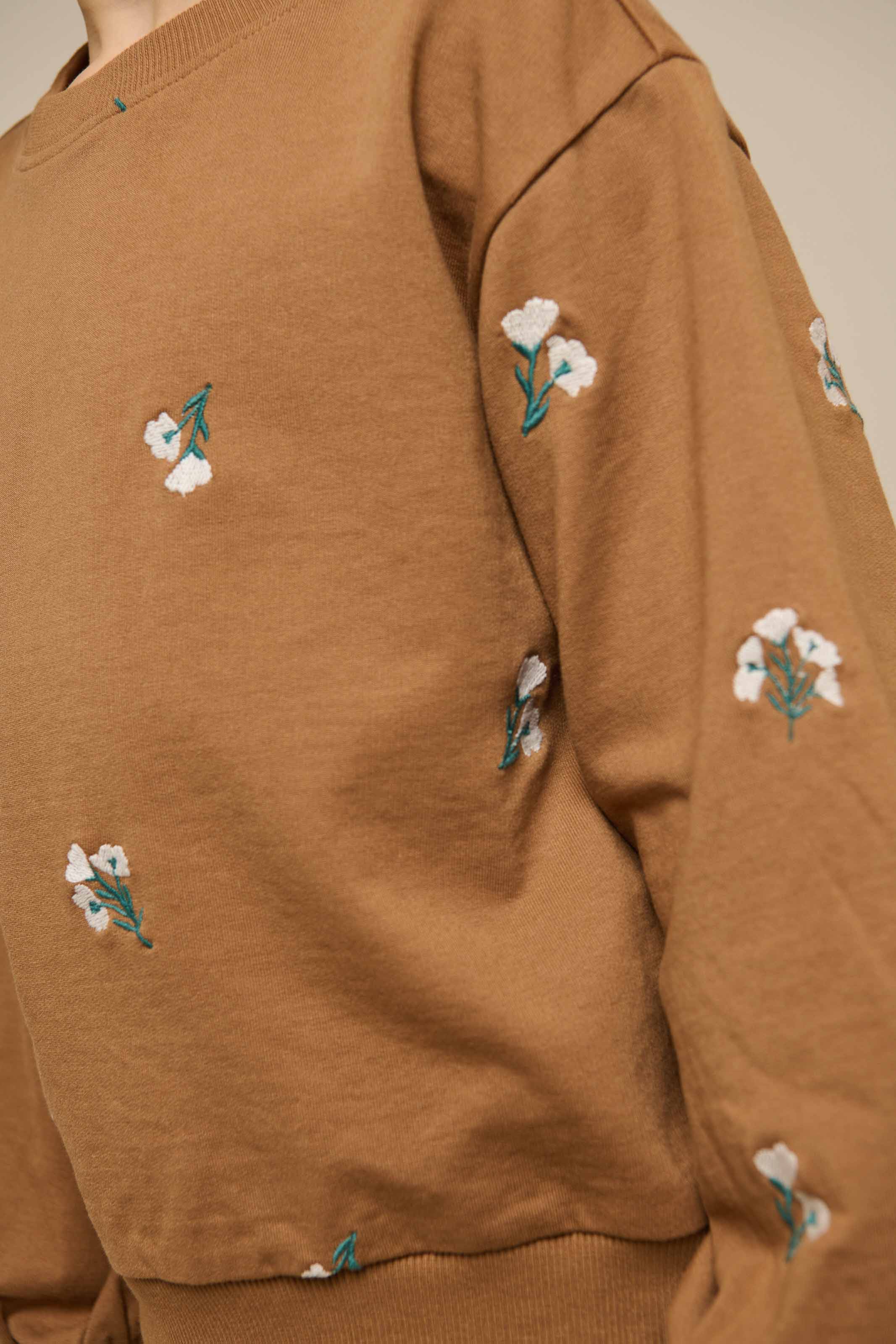 Embroidered Crewneck Sweatshirt - Tween - Coconut | 101214 Kimber