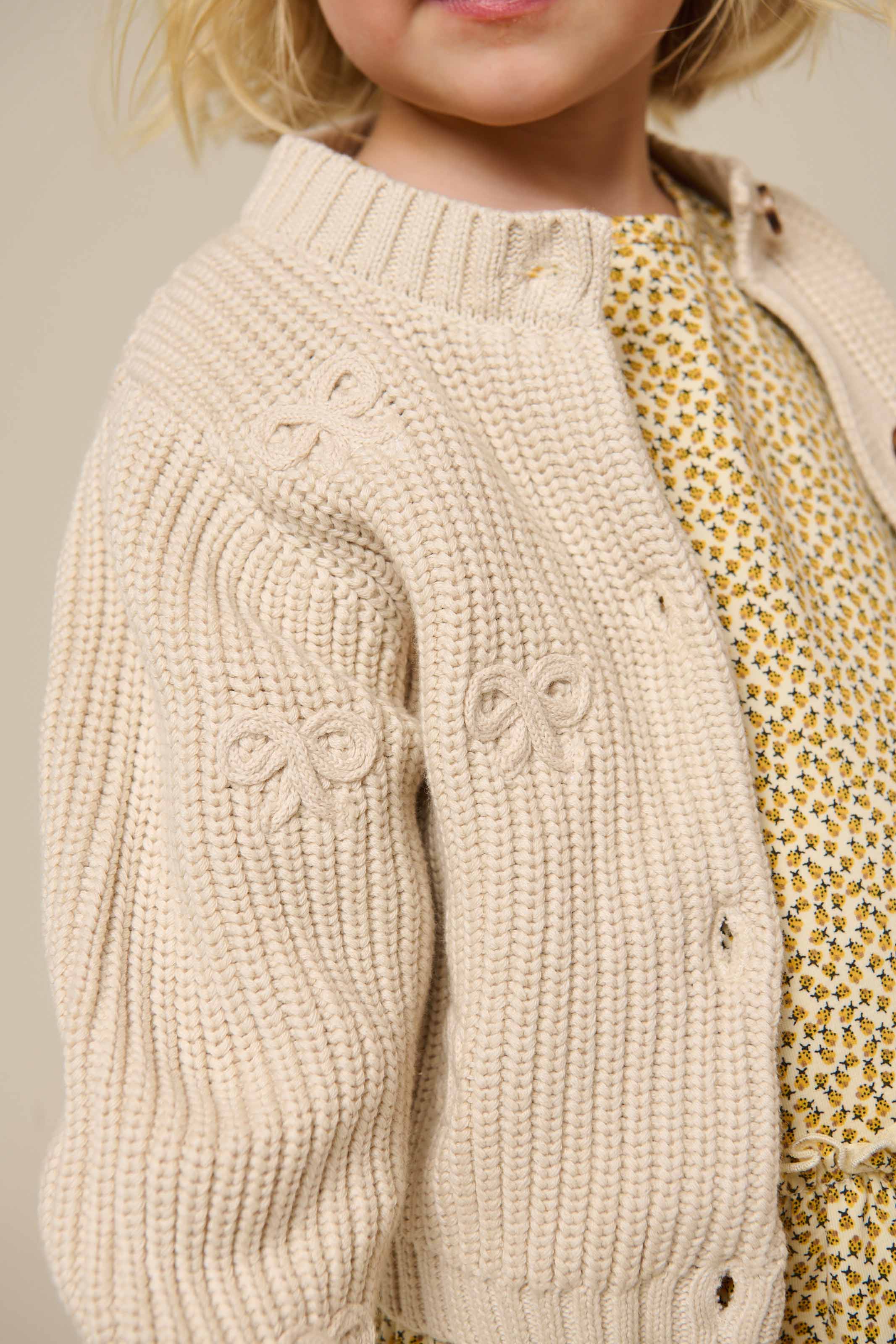 Cotton Knit Cardigan with Bows - Kids - Nature | 100790 Freya
