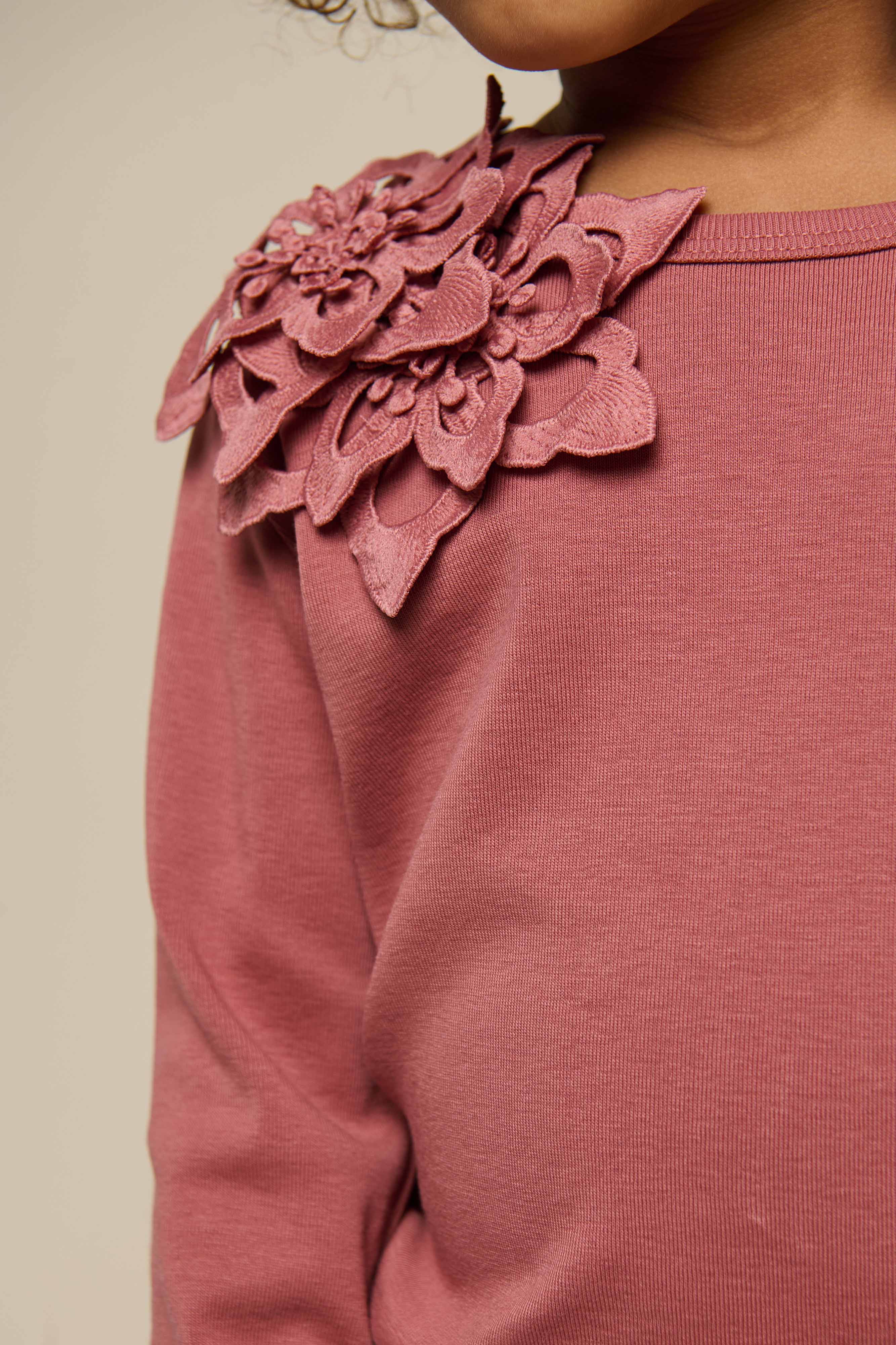 T-shirt with Flower Application - Kids - Old Rose | 101233 Sarah