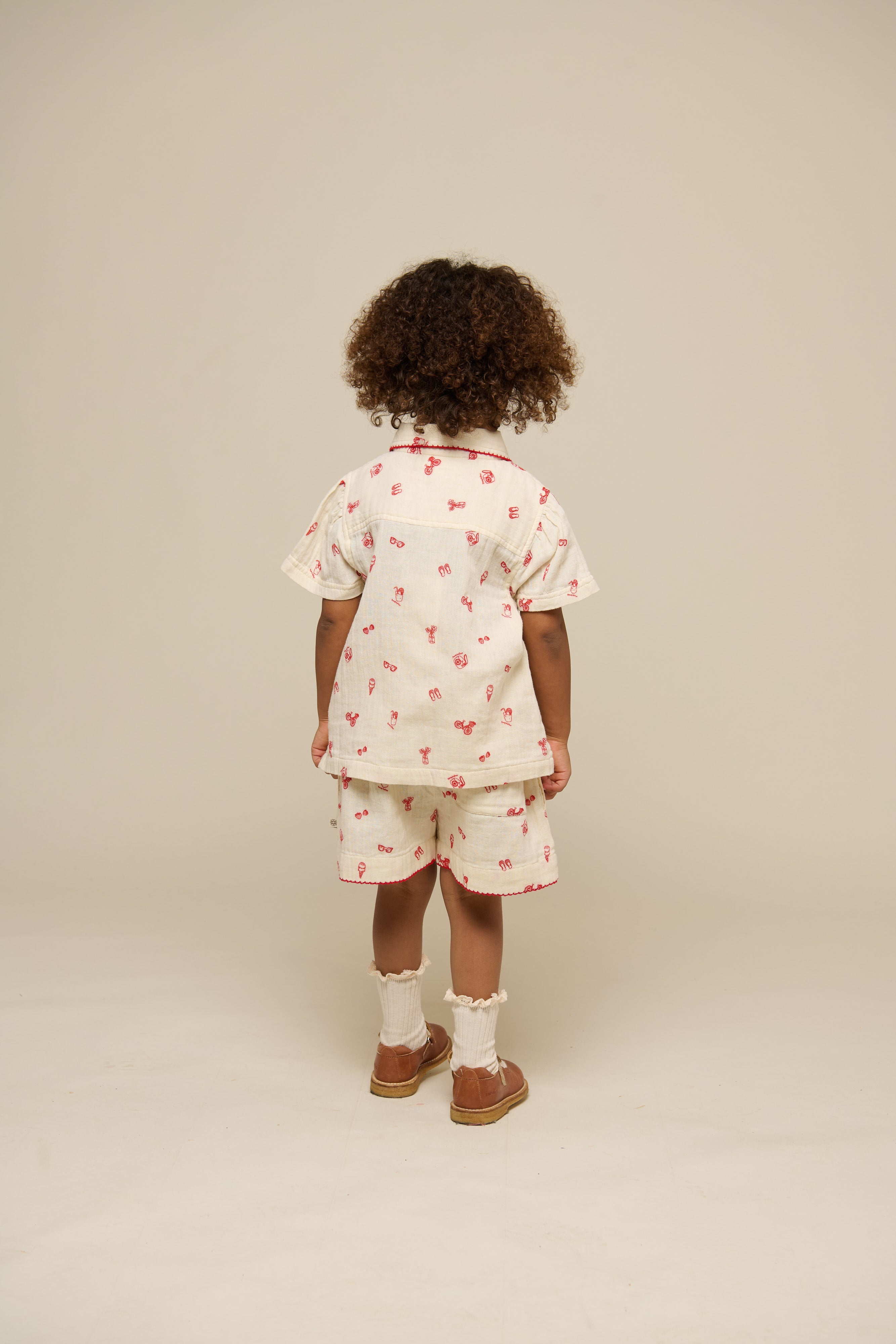 Printed Gauze Shirt and Shorts Set - Kids - Offwhite/Cherry Red | 100972 Fiona